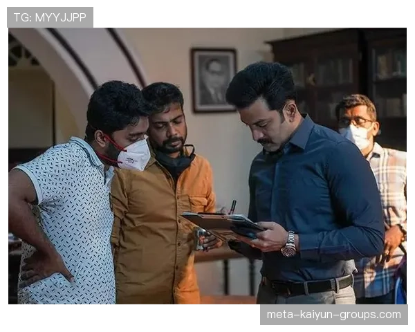 印度击败宿敌,士气高涨,印度几个人打败上万人的电影 印度击败宿敌,士气高涨,印度几个人打败上万人的电影